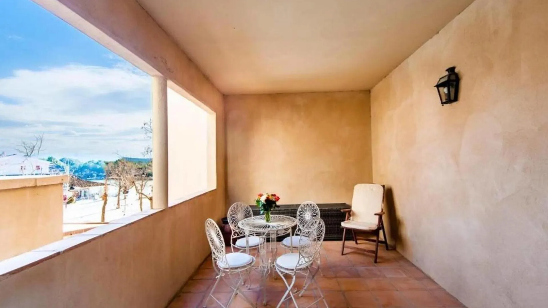 Luxury Apartment In Pont Royal Mallemort 0*,  France