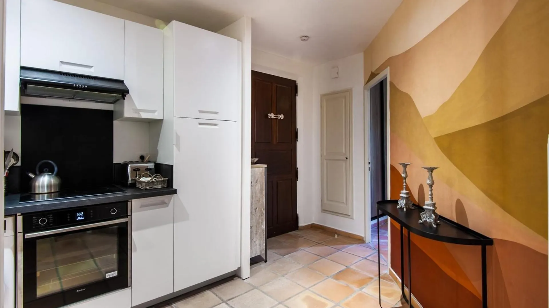 Holiday home Luxury Apartment In Pont Royal Mallemort
