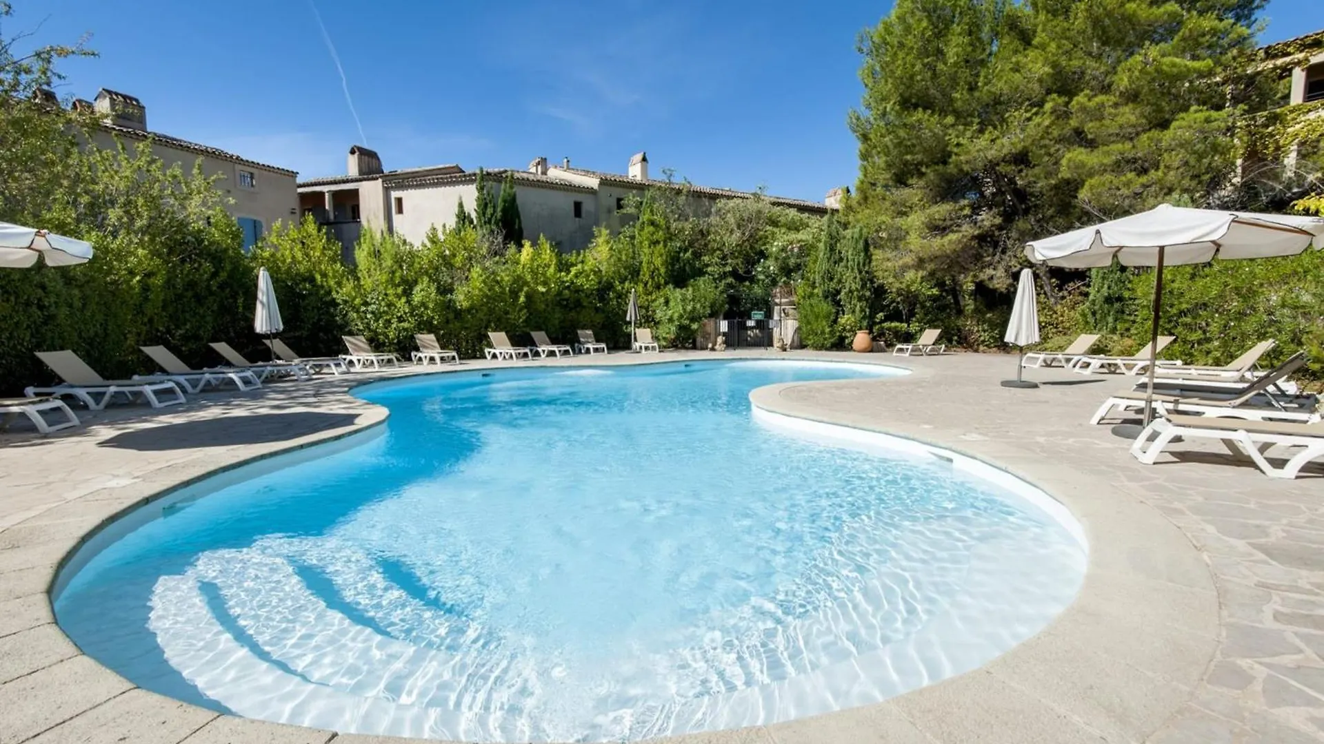 Holiday home Luxury Apartment In Pont Royal Mallemort